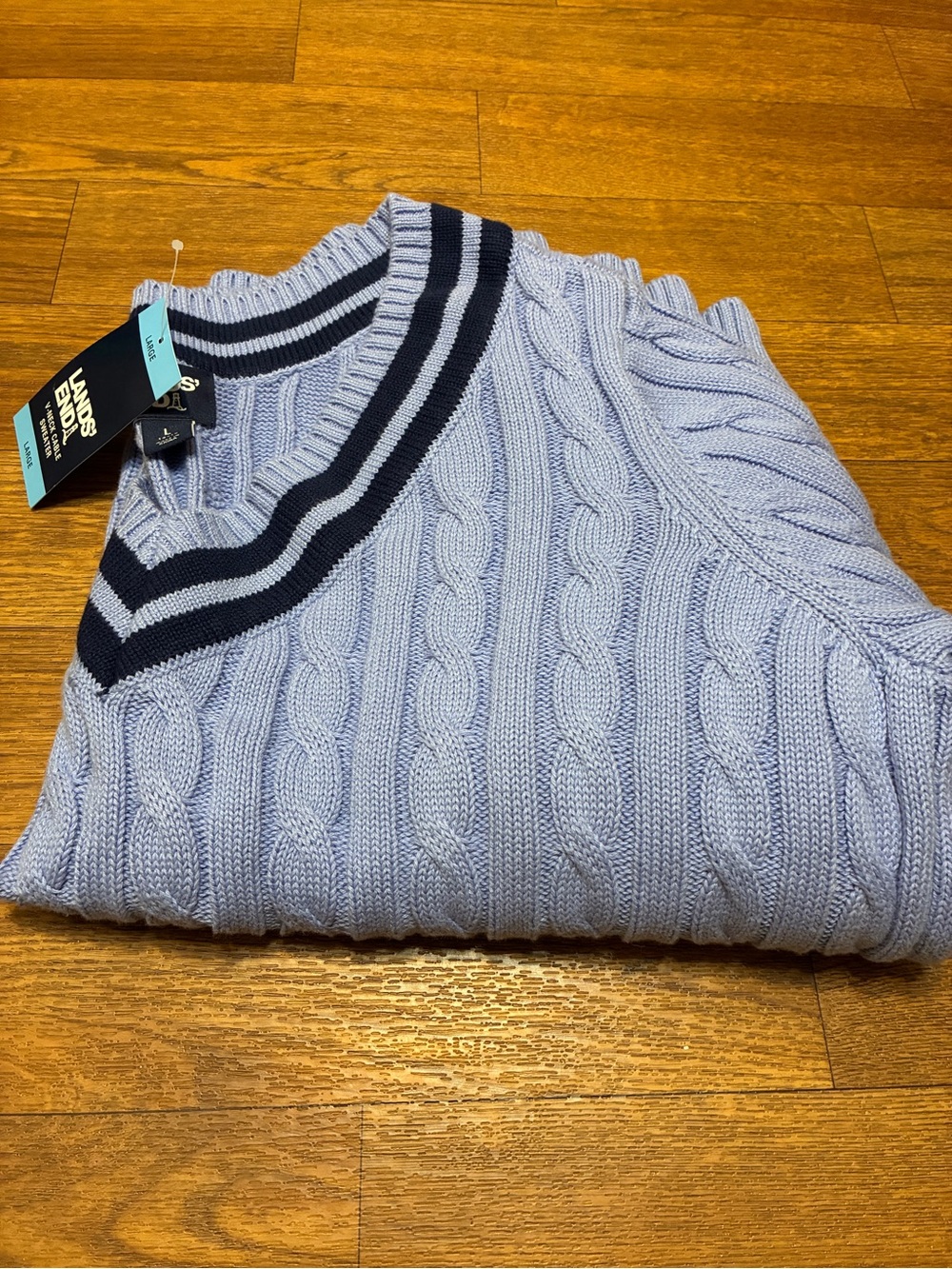 Lands’ End Light Blue Cable Knit V-Neck Sweater with Navy Trim Size Large NWT